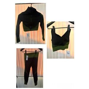 Women’s Comfort Labs Three  Piece Active Wear Sport Set Size Medium